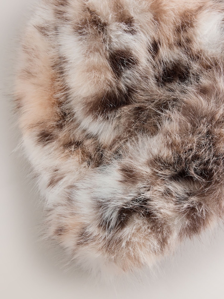 Snow Leopard Fur Cloche Hat - Image 3 of 3 Snow Leopard Fur Cloche Hat - Image 3 of 3