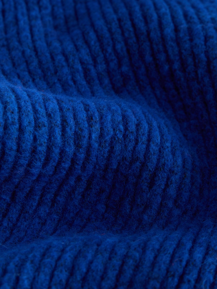 Cobalt Blue Knitted Ribbed Scarf - Image 6 of 6 Cobalt Blue Knitted Ribbed Scarf - Image 6 of 6