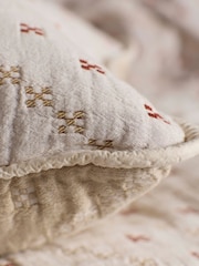 Secret Linen Store Cassie Quilted Cushion Cover - Bild 2 von 3