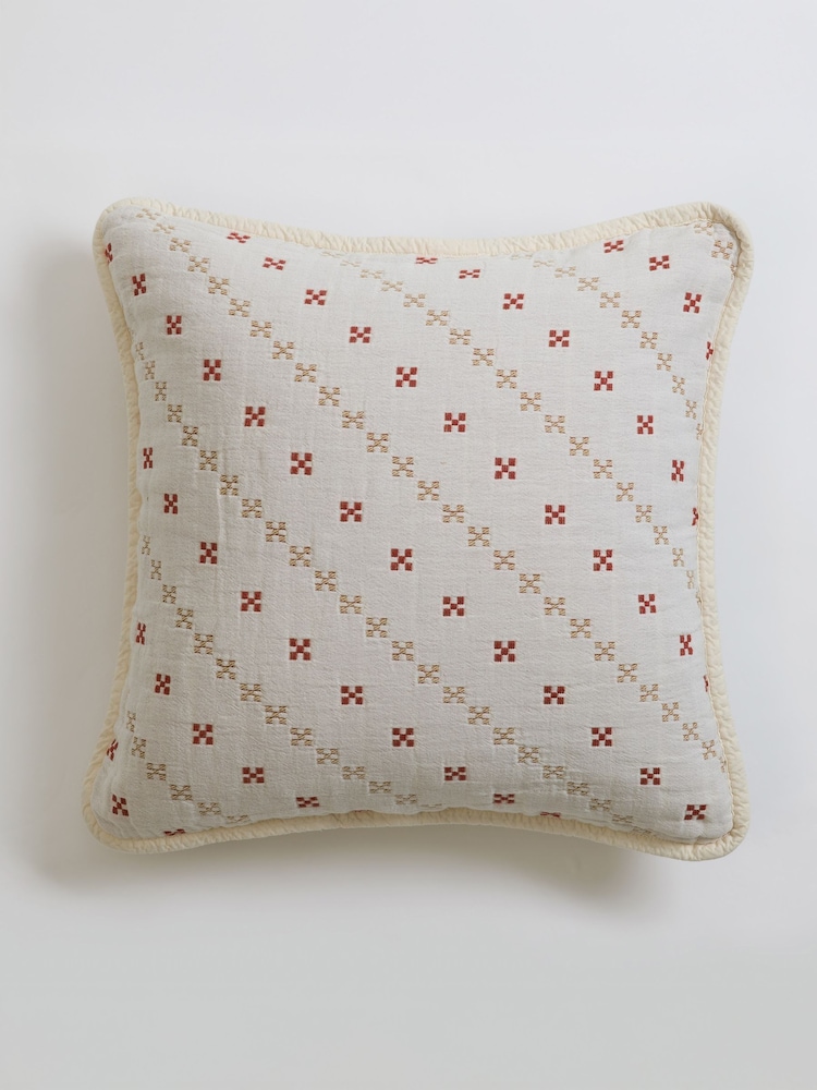 Secret Linen Store Cassie Quilted Cushion Cover - Bild 3 von 3 Secret Linen Store Cassie Quilted Cushion Cover - Bild 3 von 3