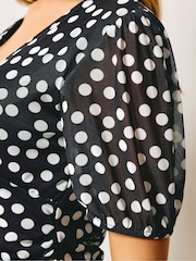 M&Co Black Short Sleeve Wrap Mesh Top - Image 4 of 5