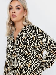 Yours Curve Black Zebra Print Shirt - Image 4 of 5