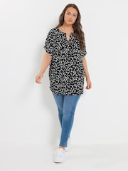 Yours Curve Black Abstract Markings Notch Neck Top - Image 2 of 5