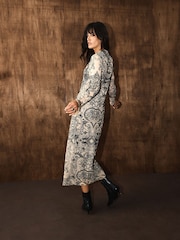 Rockett St George Neutral/Black Devore Mesh Midi Dress - Image 4 of 6