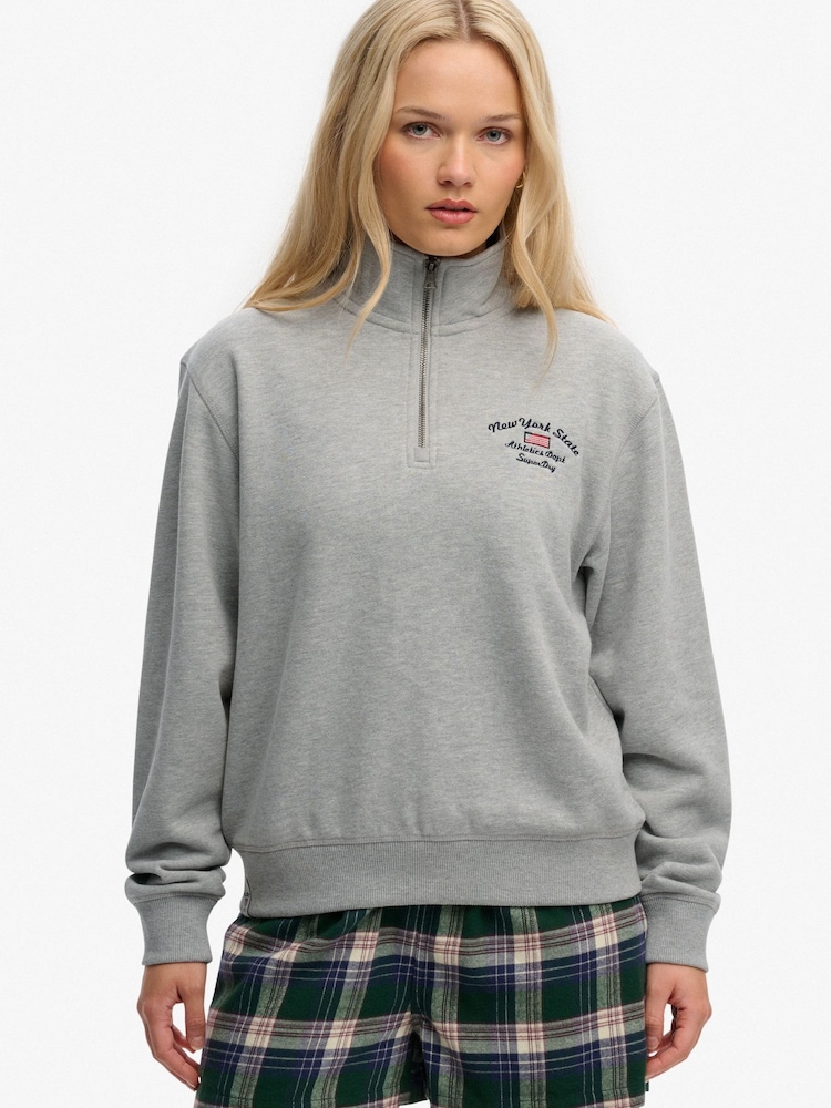 Grå - Superdry Athletic Essentials Graphic Half Zip-genser - Bilde 2 av 6