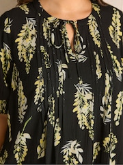 Evans Black Short Sleeve Pintuck Boho Top - Image 5 of 5