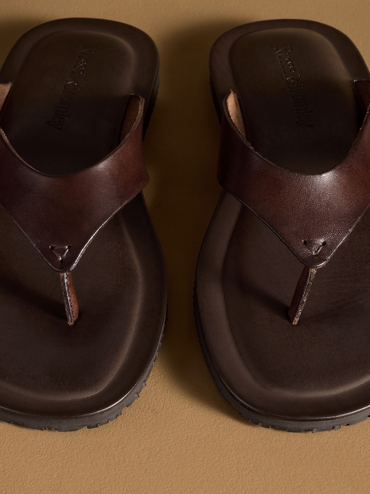 Russell & Bromley Brown Claremont Toe Post Sandals - Image 7 of 7