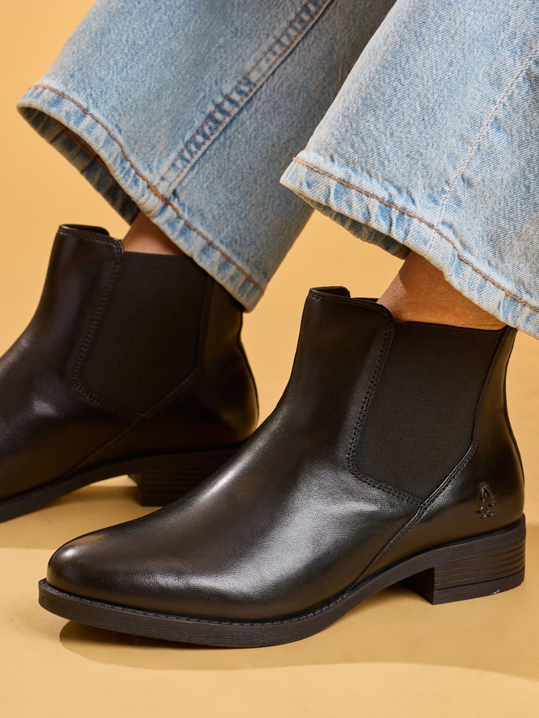 Hush Puppies Women's Black Peyton Ankle Boot In | Size: 8 - Image 4
