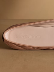 كريم - حذاء بمب باليه أنيق من Russell & Bromley - صورة 4 من 7