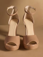 ורוד עדין - Russell & Bromley Hopebeck High Heel Platform Sandals - תמונה 3 מתוך 7