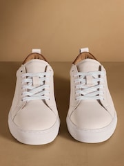 أحذية راسل وبروملي ريلاي كلاسيك الرياضية - صورة 3 من 7