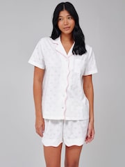 Loungeable Broiderie Contrast Wave Short Sleeve Shirt And Shorts Button Through Pyjama Set - Bild 4 von 5
