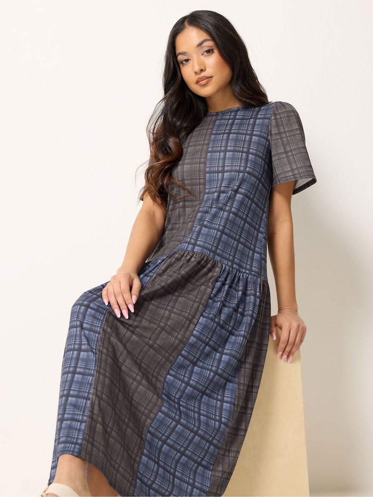 PixieGirl Petite Blue Check Midaxi Dress - Image 2 of 5