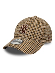 New Era Black Womens Leopard Corn 9Forty New York Yankees Cap - Image 1 of 5
