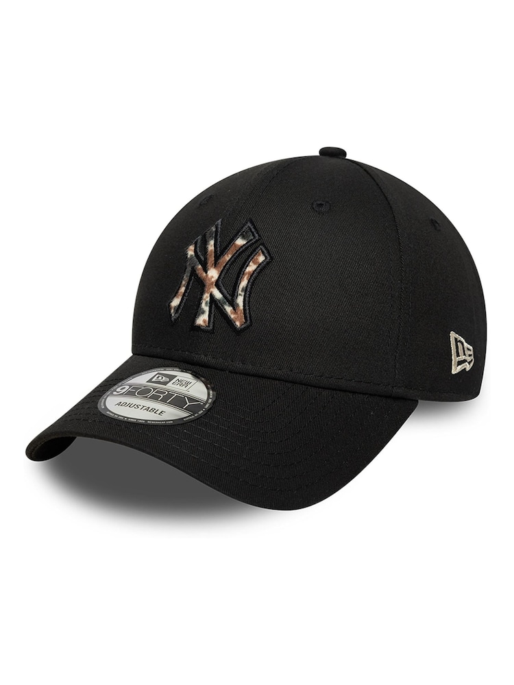 New Era Black Faux Deer Print Infill 9Forty New York Yankees Cap - Image 1 of 7