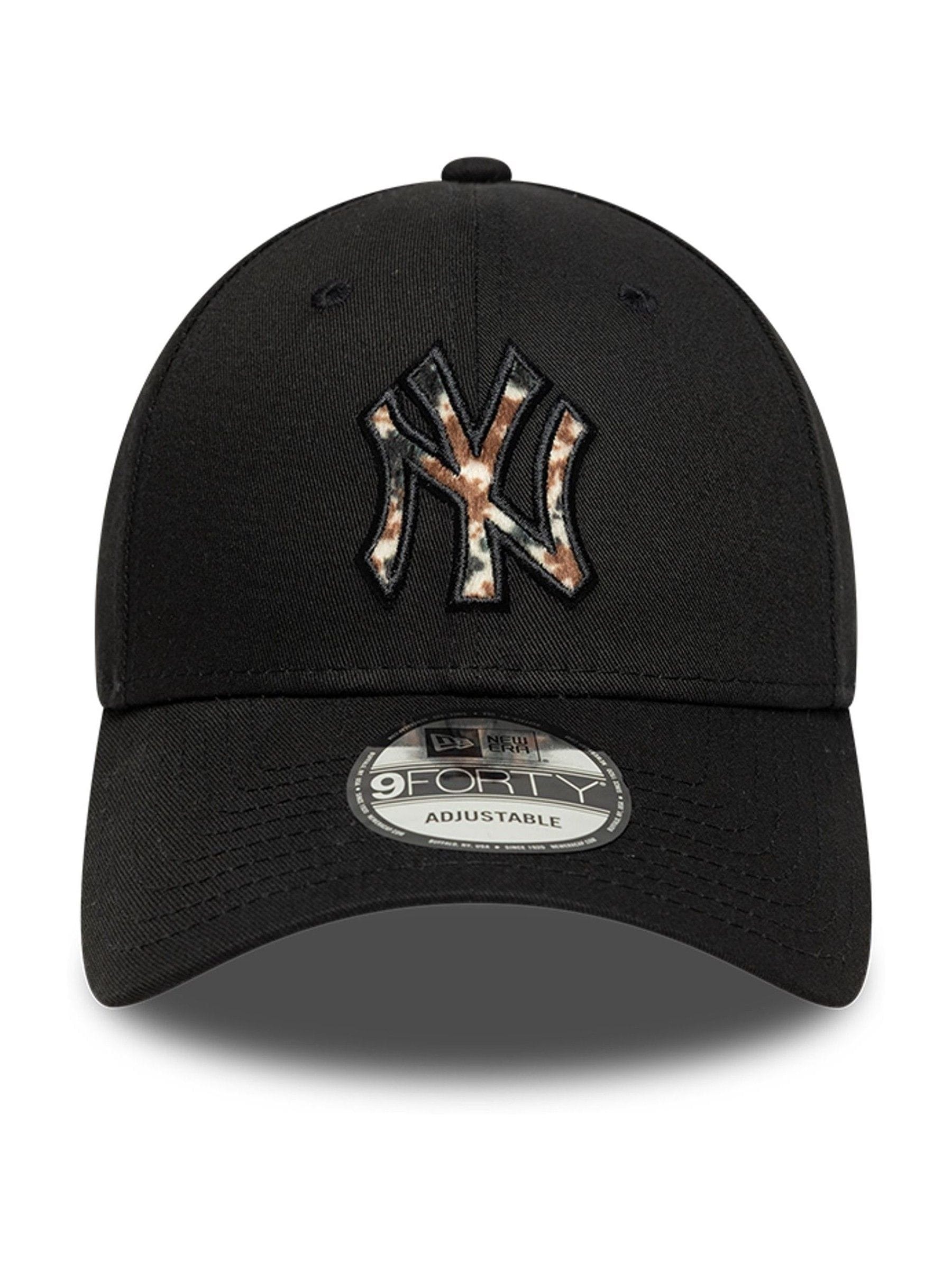 DISH//衣装部屋✕New Era 9FORTY Black FC 限定 Buy New Era Black Deer Print Infill 9Forty New York Yankees Cap