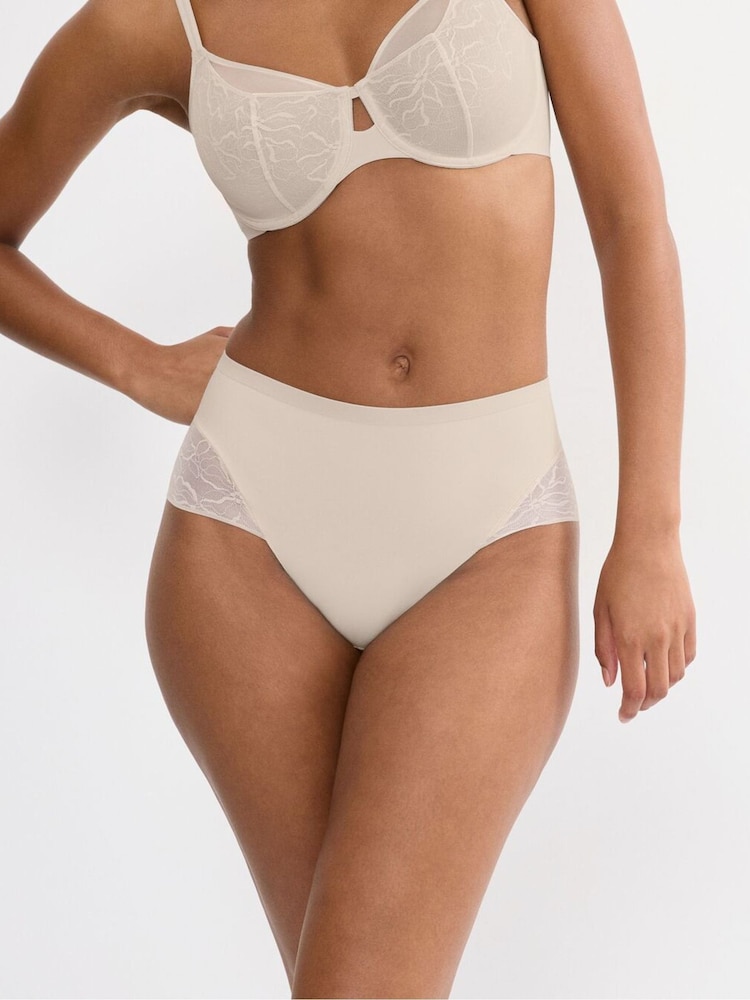 Triumph Nude Comfort Contour Maxi Knickers - Image 2 of 4