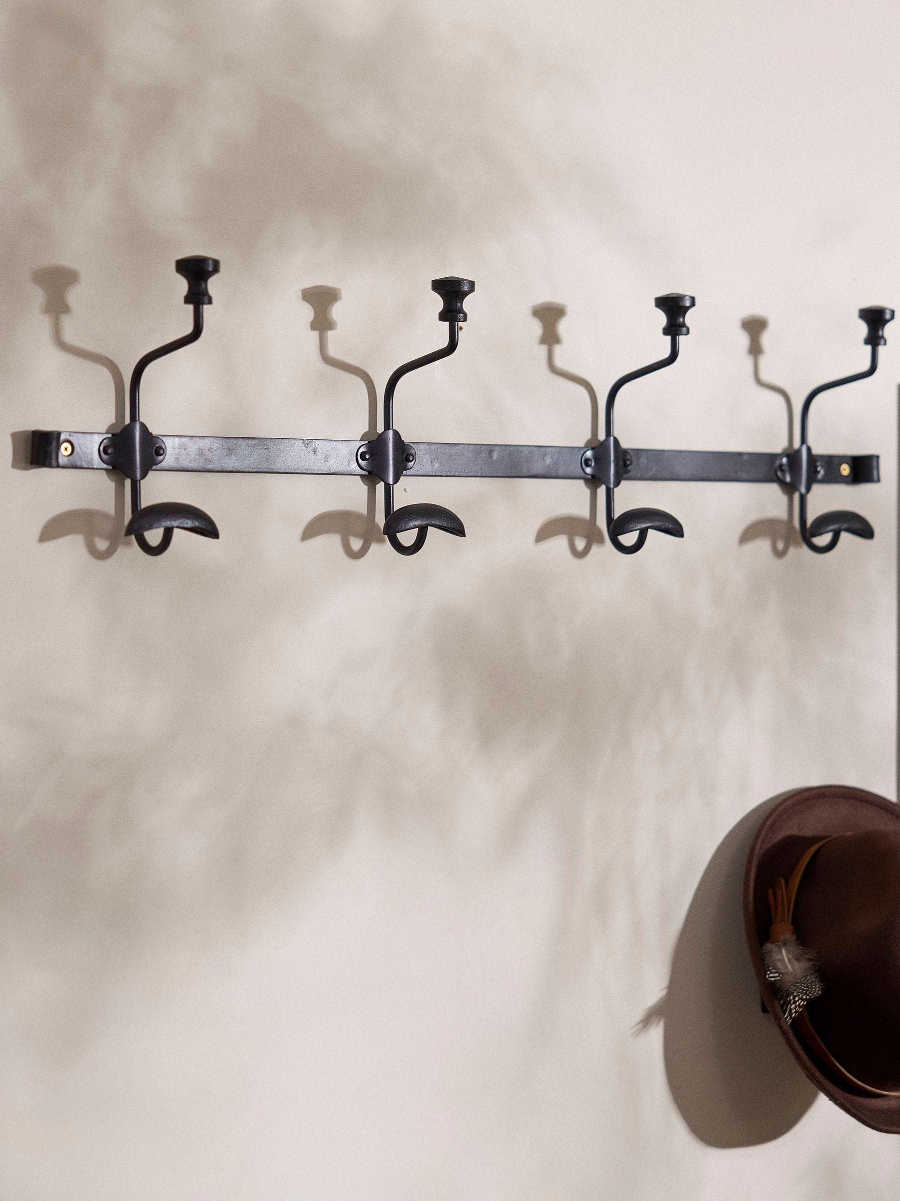 Dibor Unisex Black Duke Antique Metal Wall Hooks