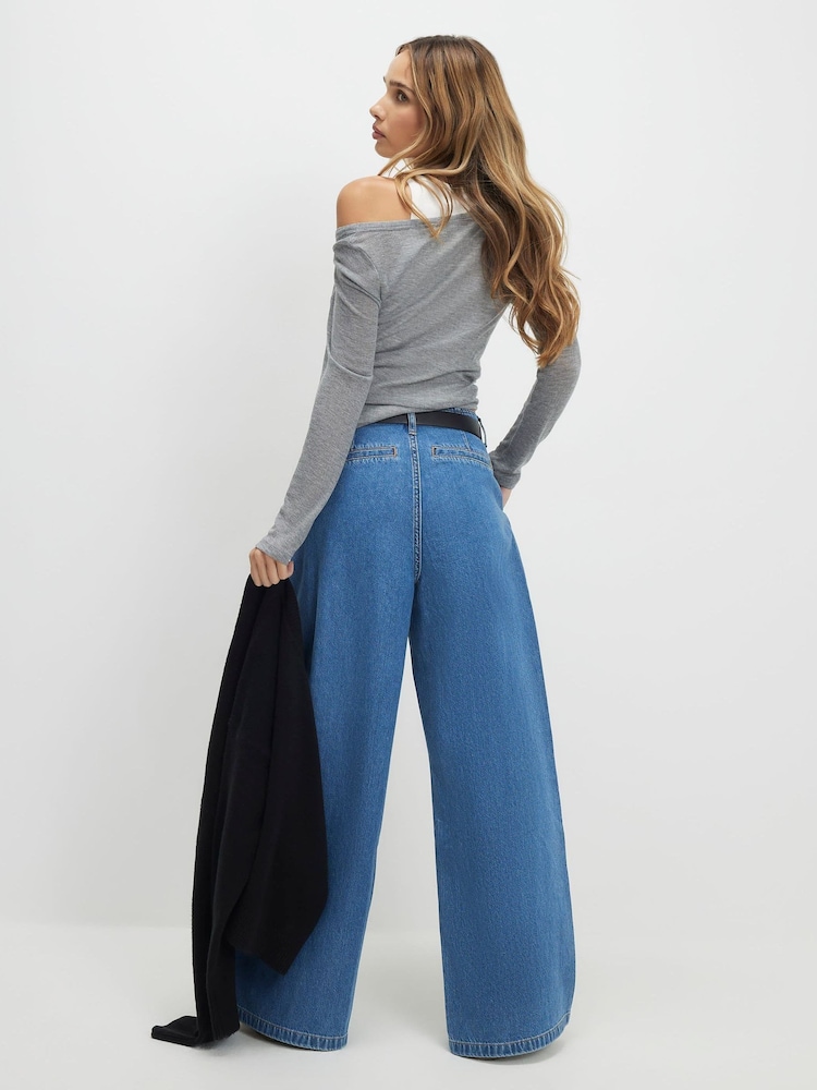 River Island Blue High Rise Belted Pleated Wide Leg Jeans - Image 4 of 4