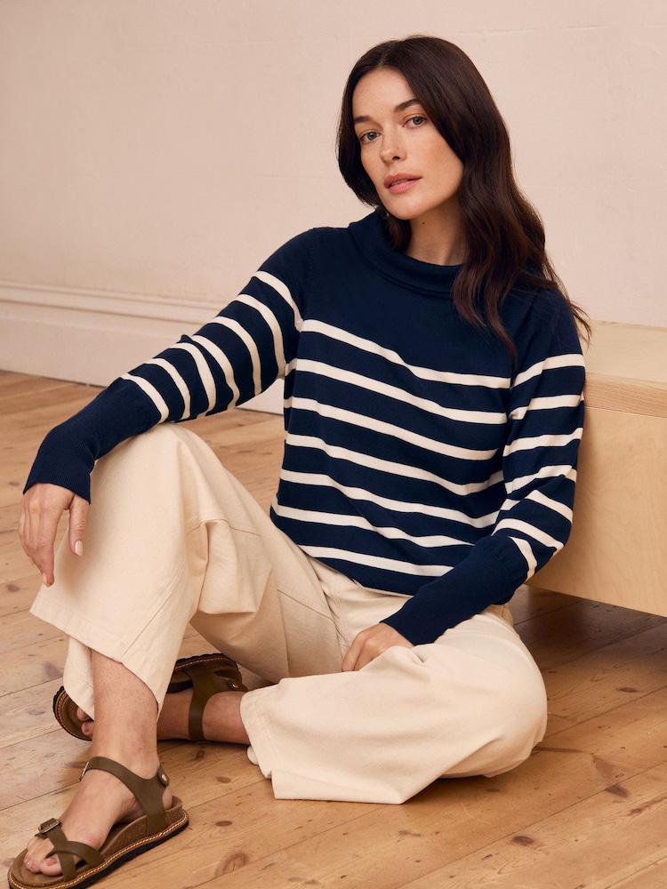 Celtic & Co. Blue Merino Blend Fine Knit Collared Jumper - Image 2 of 7