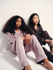 The Set 2 Pack Long Sleeve Satin Button Through Shirt and Wide Leg Pyjamas - Imagem 8 de 10