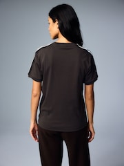 adidas Originals Brown Lace 3-Stripes T-Shirt - Image 4 of 6