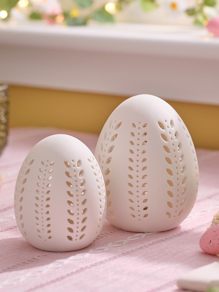 Lights4fun Set of 2 White LED Porcelain Eggs BO - Image 2 of 6