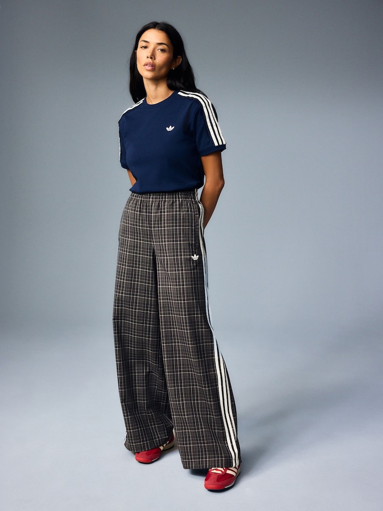 adidas Originals Navy Lace 3-Stripes T-Shirt - Image 2 of 6 adidas Originals Navy Lace 3-Stripes T-Shirt - Image 2 of 6