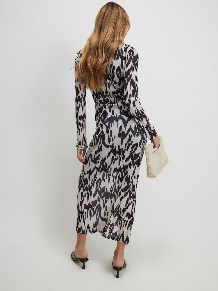 River Island Cream Abstract Print Maxi Skirt - Image 2 of 4