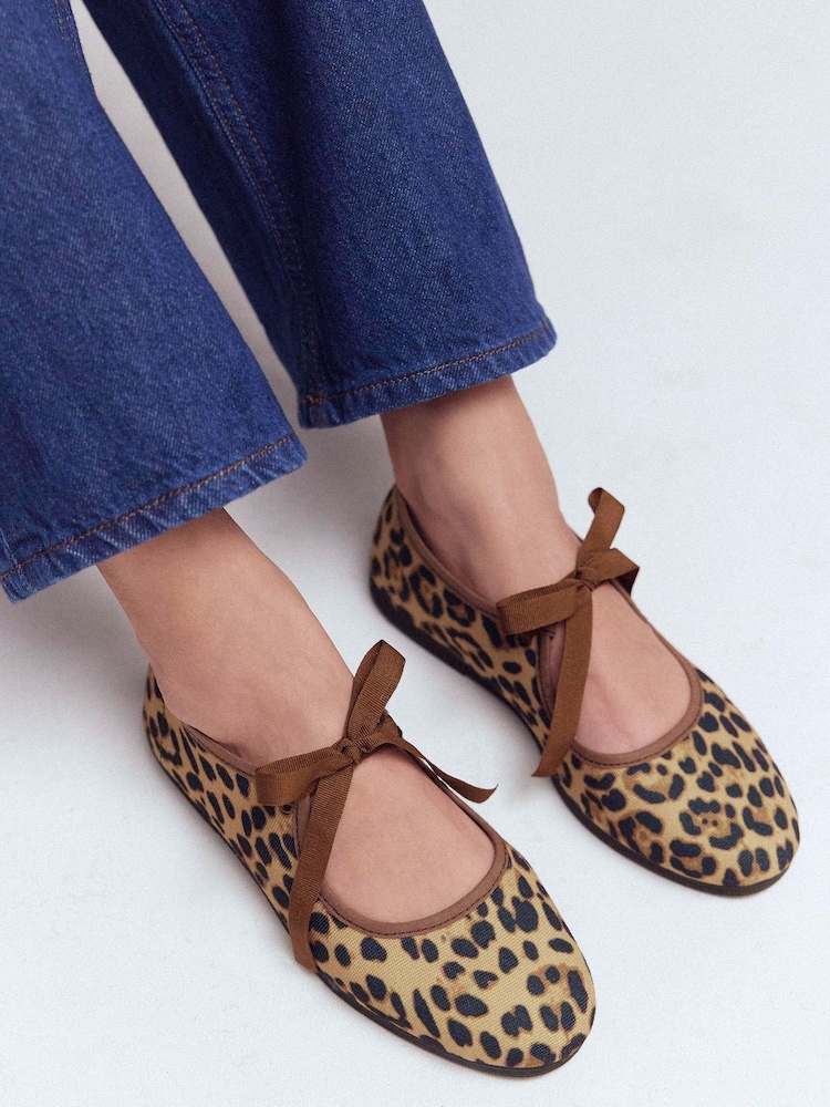 Boden Brown Flexi Tie Mary Janes Shoes - Image 1 of 6