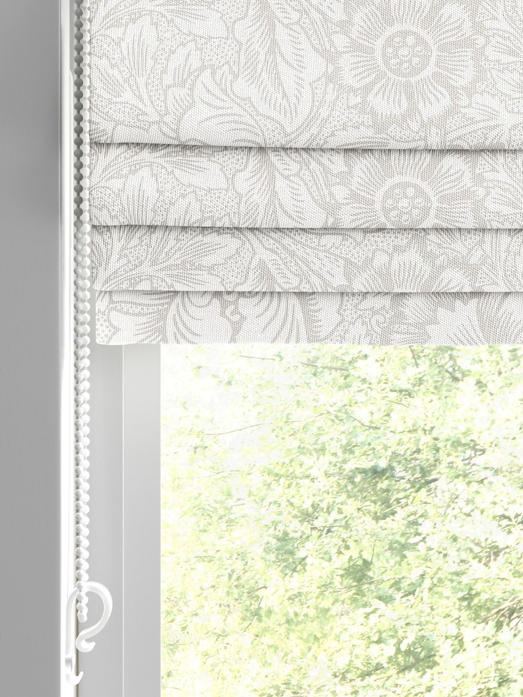 William Morris At Home Poppy Chalk Made to Measure Roman Blind - Image 2 of 6 William Morris At Home Poppy Chalk Made to Measure Roman Blind - Image 2 of 6