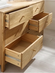 Julian Bowen Oak Coxmoor 6 Drawer Chest - Image 2 of 7