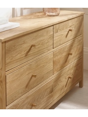 Julian Bowen Oak Coxmoor 6 Drawer Chest - Image 3 of 7