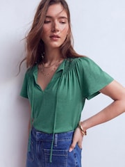 أخضر - Boden Edi Trim Detail T-Shirt - صورة 1 من 5