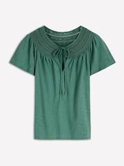 أخضر - Boden Edi Trim Detail T-Shirt - صورة 5 من 5