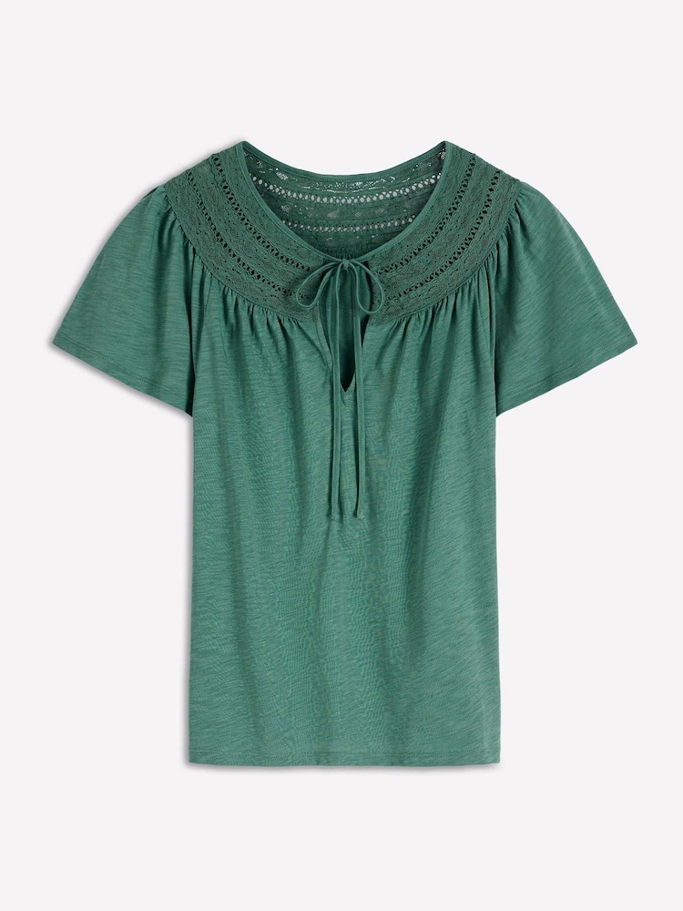 أخضر - Boden Edi Trim Detail T-Shirt - صورة 5 من 5