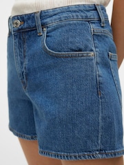 VERO MODA Medium Blue Denim Mid Rise Denim Shorts - Image 4 of 4