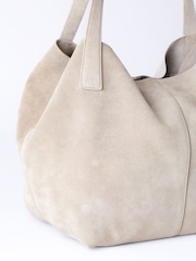 Lakeland Leather Nude Santon Suede Tote Bag - Image 5 of 7