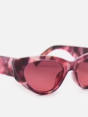 Солнцезащитные очки "кошачий глаз" с мраморным принтом Oliver Bonas - Изображение 5 6