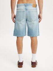 أزرق بلمسة باهتة - شورت دنيم فضفاض من Cotton On - صورة 2 من 7