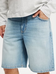 أزرق بلمسة باهتة - شورت دنيم فضفاض من Cotton On - صورة 5 من 7