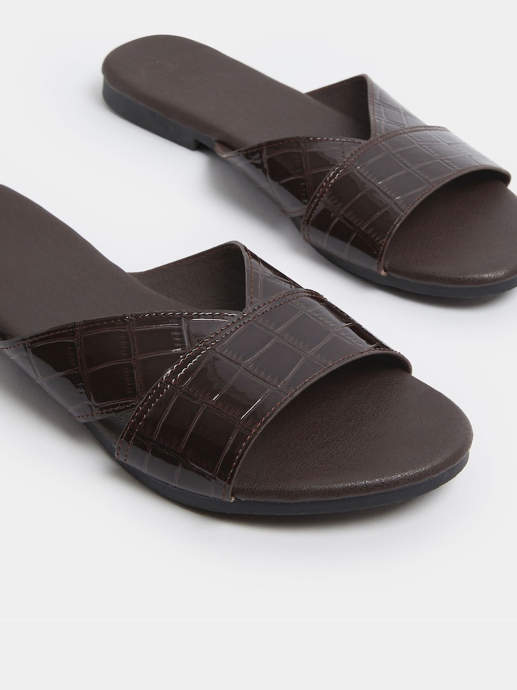 Yours Curve Brown Wide Fit Faux Leather Mule Sandals - Image 5 of 5
