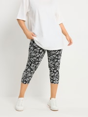 Yours Curve Grey Swirl Cropped Leggings 2 Pack - Image 2 of 8