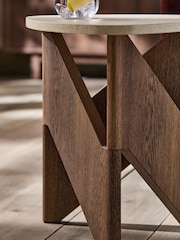 Mesa auxiliar con diseño de arcos y efecto mango - Imagen 2 de 7
