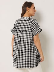 Yours Curve Black/white Overhead Half Placket Shirt - Image 3 of 5