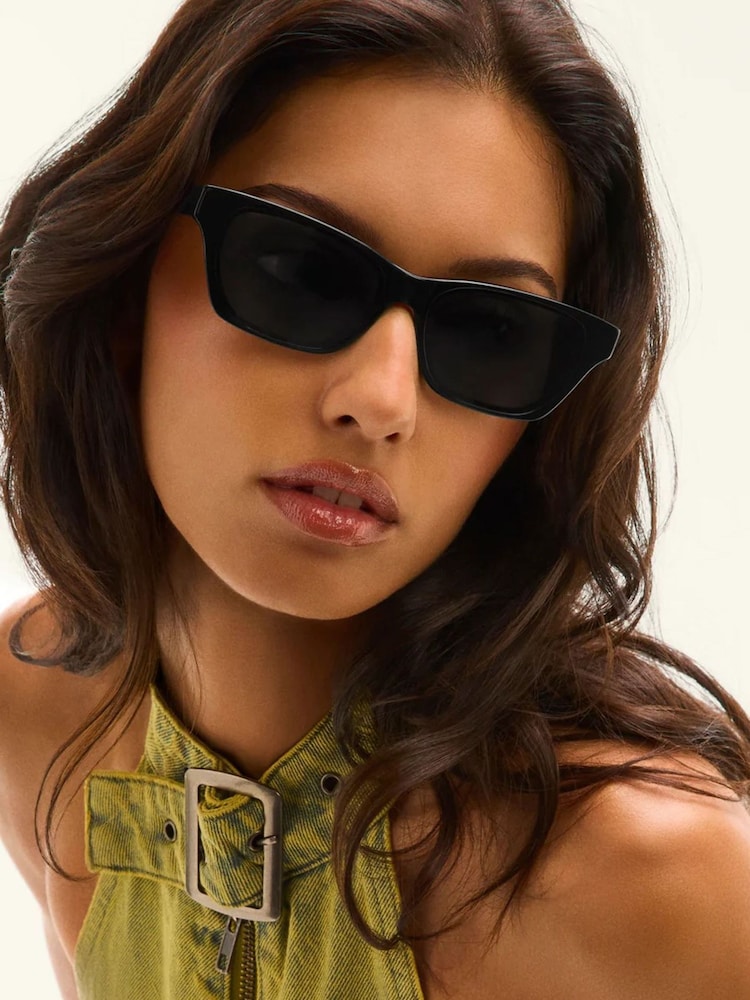 QUAY Black In The City Sunglasses - Image 2 of 5