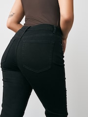 Sort - Hourglass mellemhøje stretch-bootcut-denimjeans - Billede 4 af 7