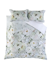 Designers Guild Set of 2 Platinum Silver Fleur Blanche 250 Thread Count Pillowcase - Image 5 of 8
