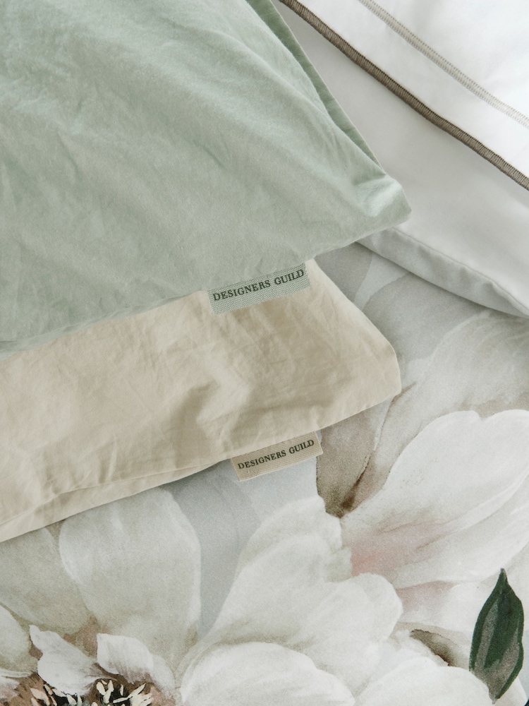 Designers Guild Set of 2 Platinum Silver Fleur Blanche 250 Thread Count Pillowcase - Image 8 of 8