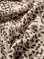 Mint Velvet Allison Leopard Print Neck Scarf - Bild 4 von 4